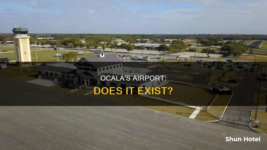 is there an airport in ocala