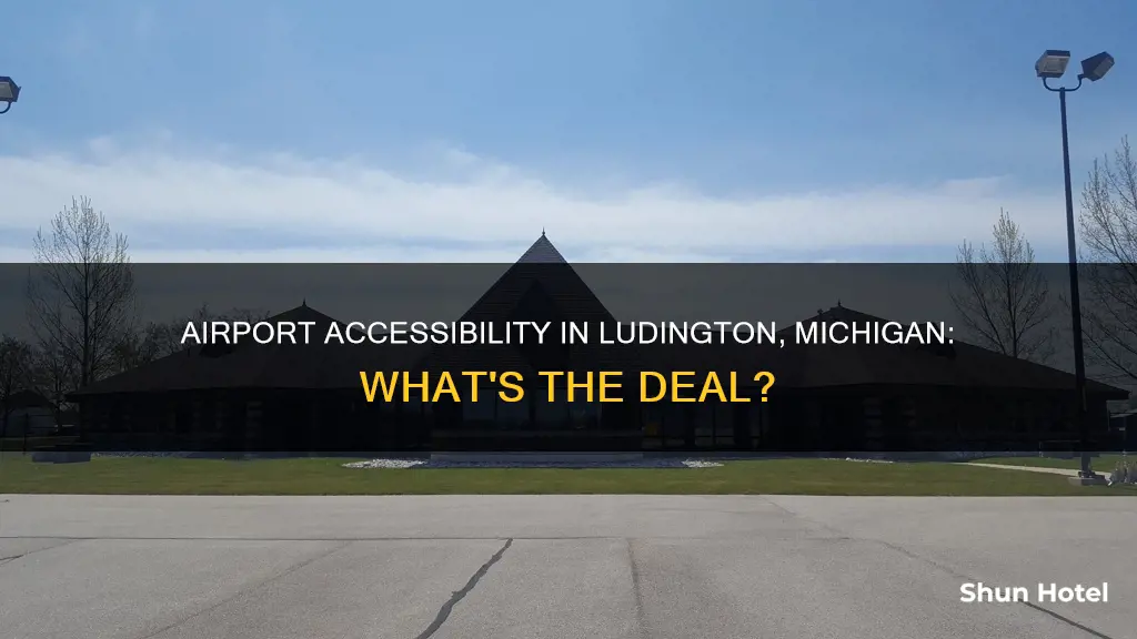 is there an airport inludington michigan