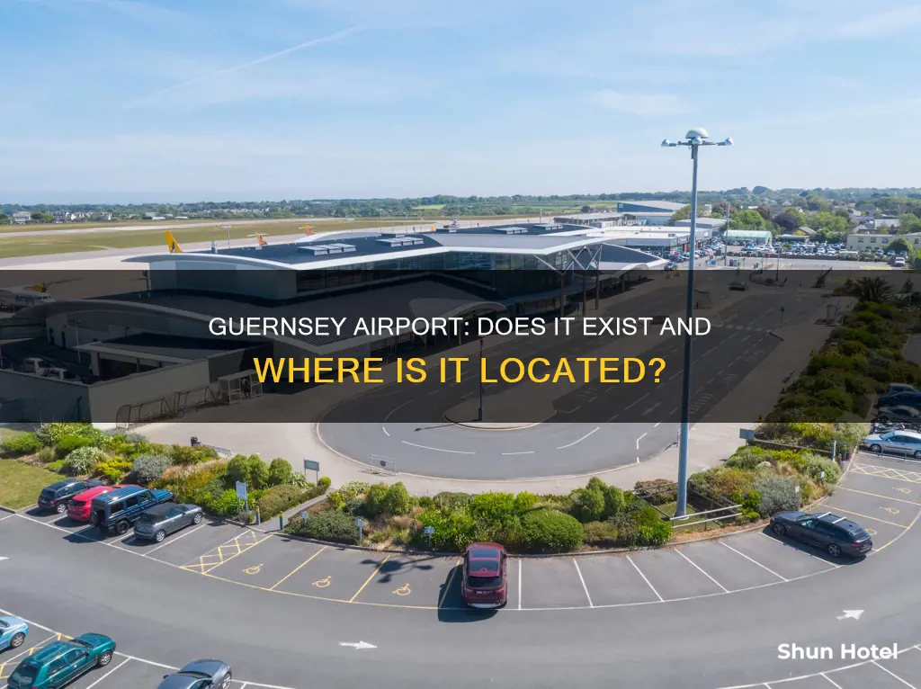 is there an airport on guernsey