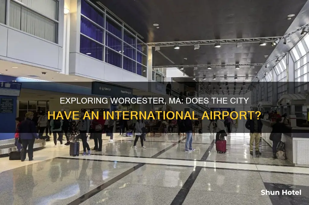is there an international airport in worcester mass