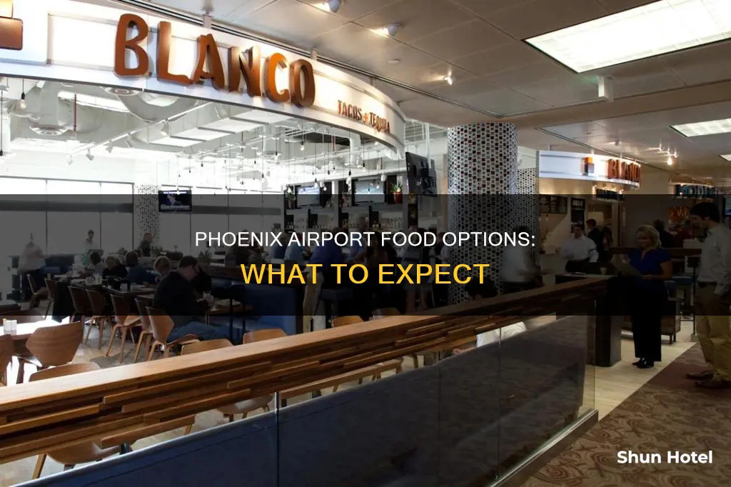 is there food in phoenix airport