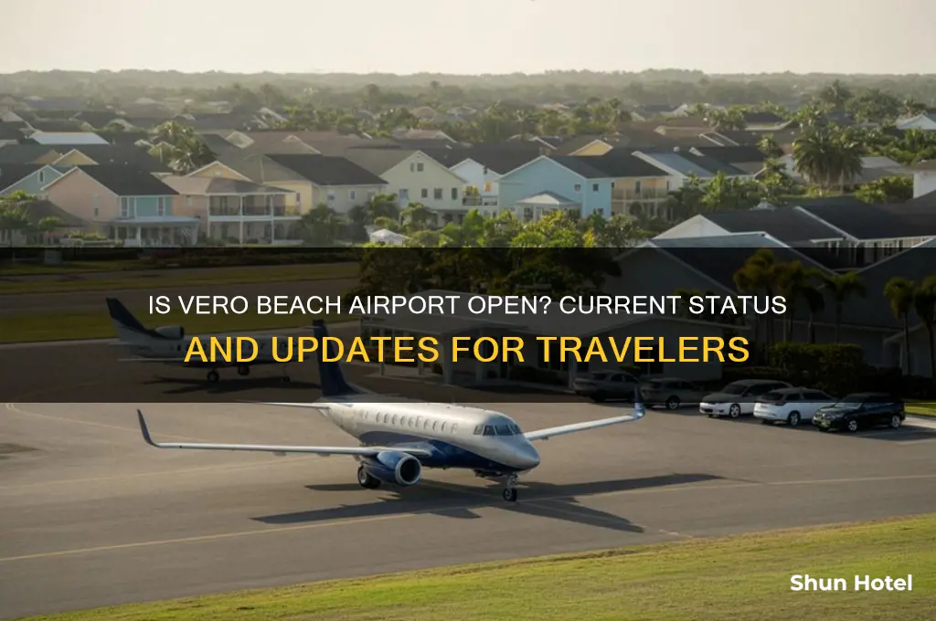 is vero beach airport open
