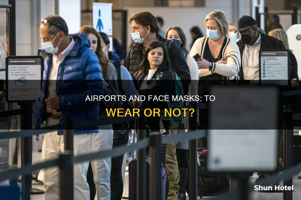 should i wear facemask at airport