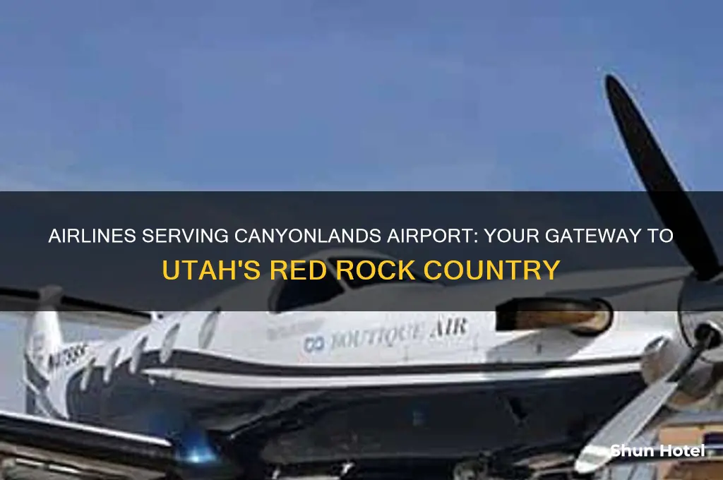 what airlines fly into canyonlands airport