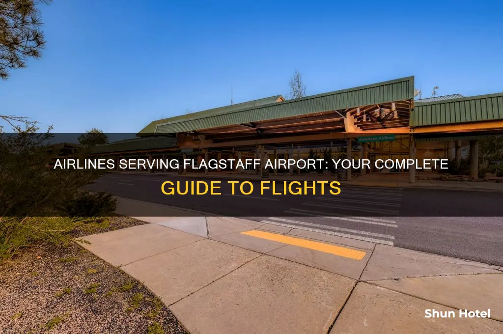 what airlines fly into flagstaff airport