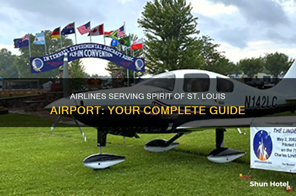 what airlines fly into spirit of st louis airport