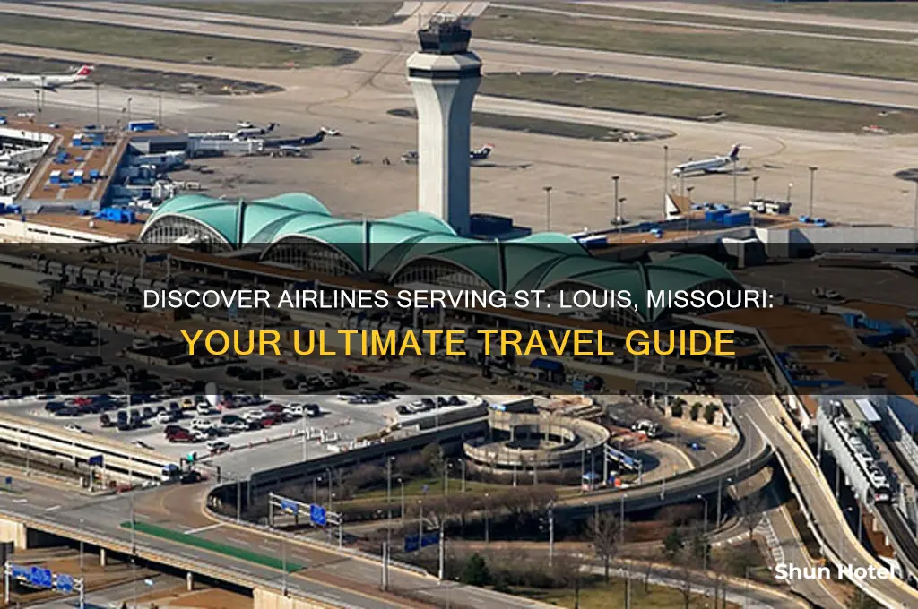 what airlines fly into st louis missouri
