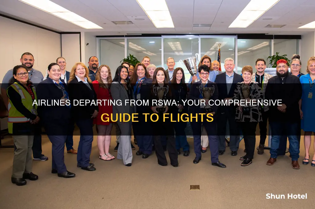 what airlines fly out of rsw airport