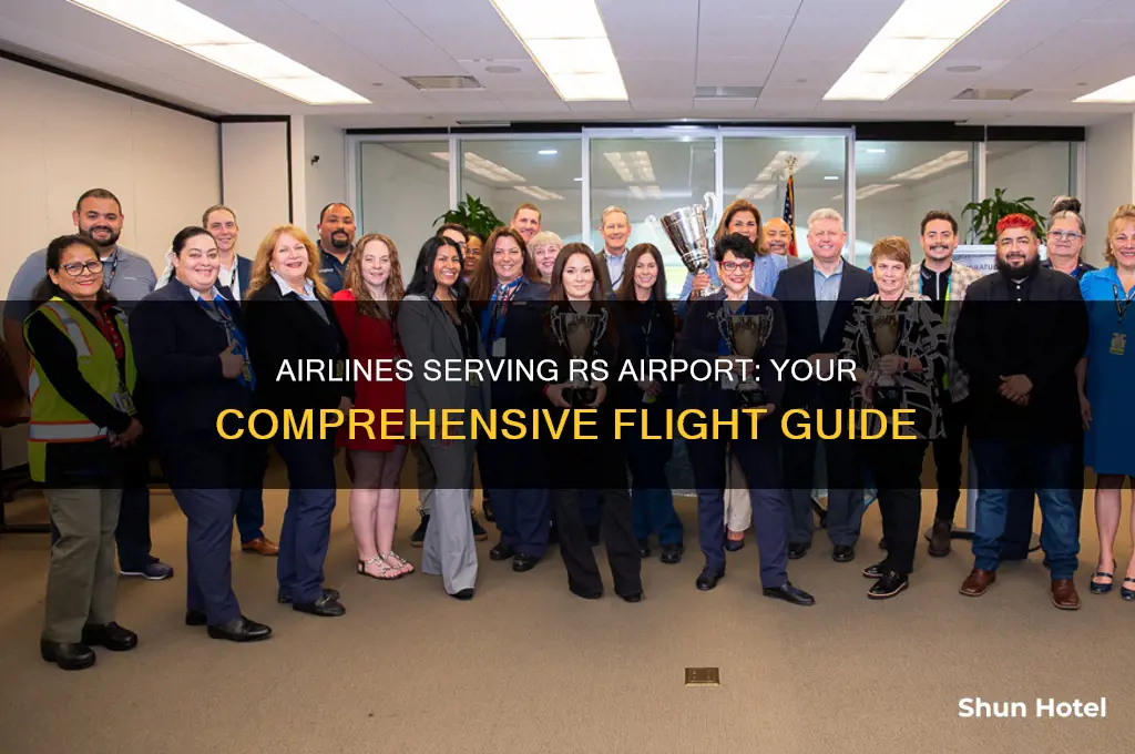 what airlines fly to rsw airport