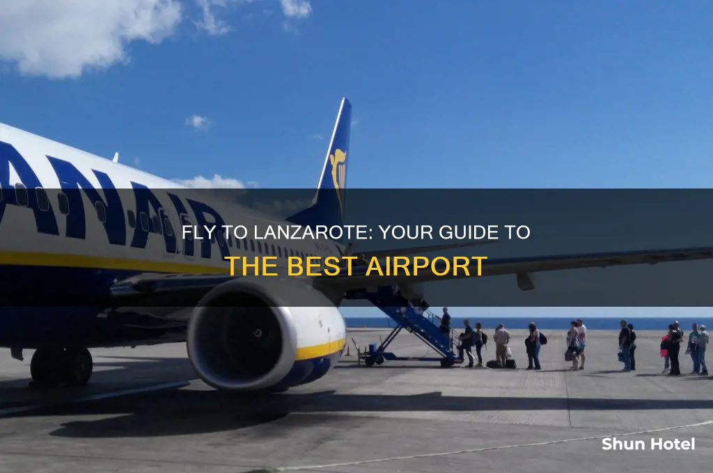 what airport do you fly to for lanzarote