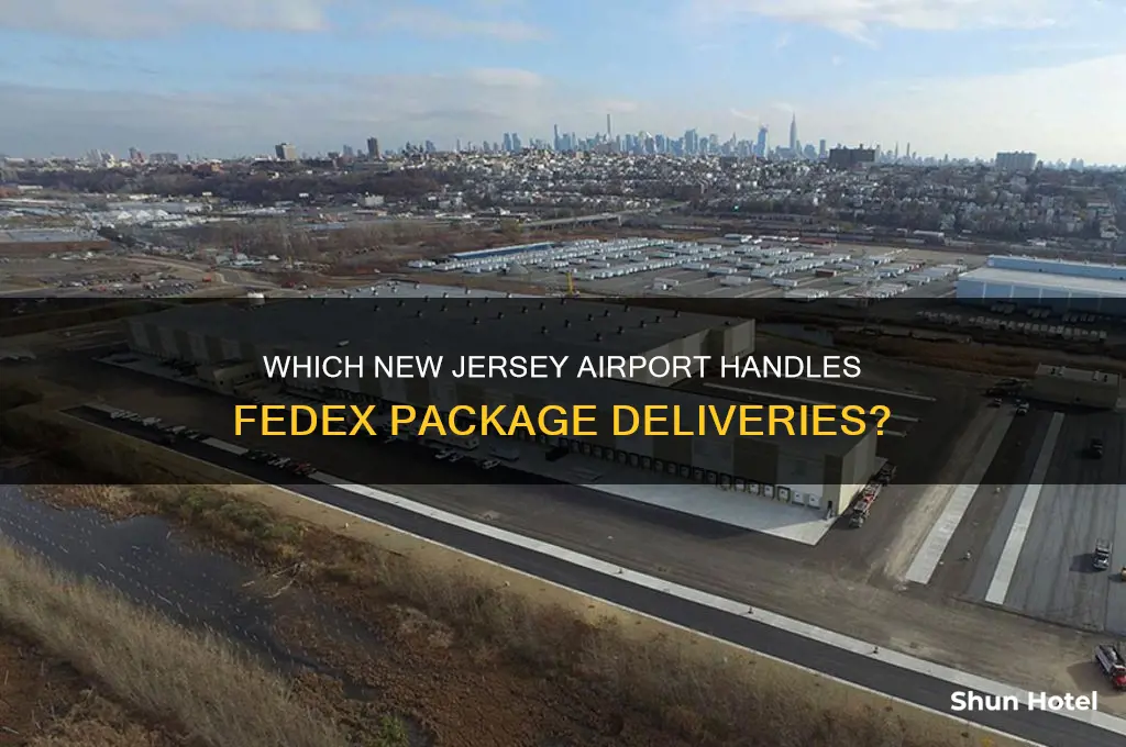 what airport flies package from fed ex new jersey