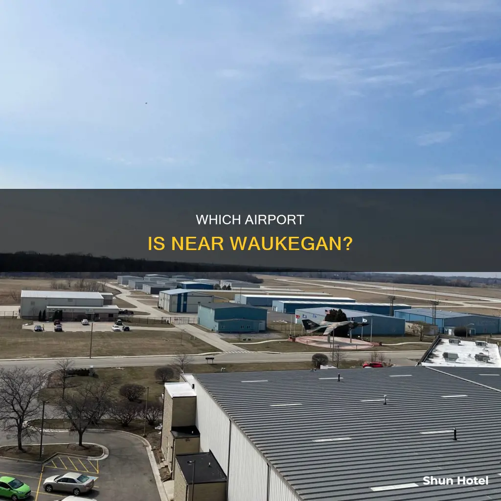 what airport is closeest to waukegan