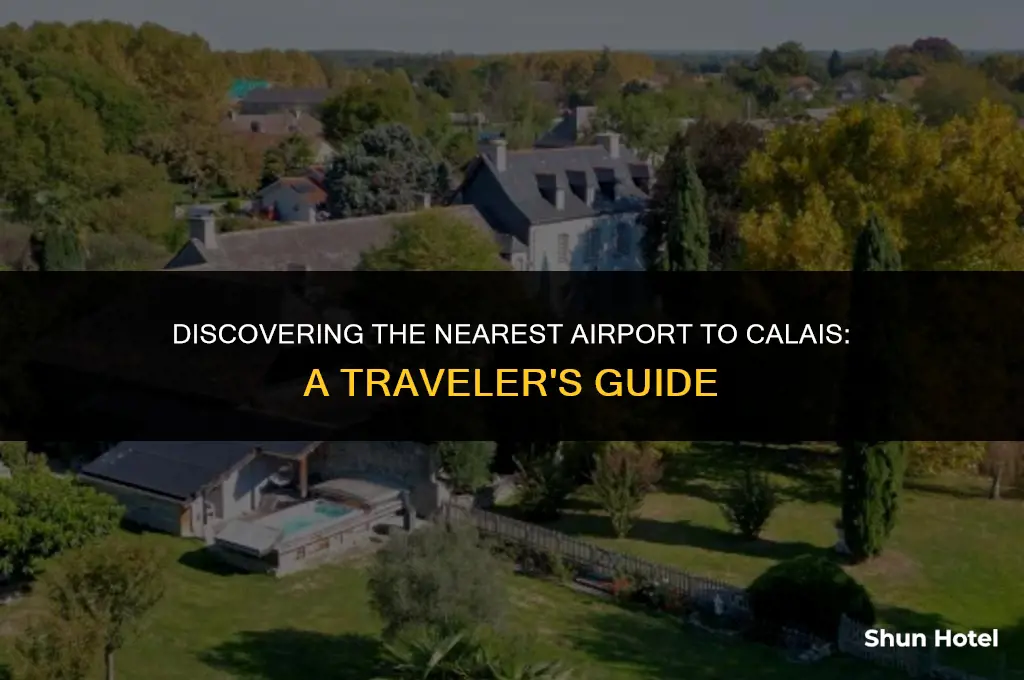 what airport is closest to calais