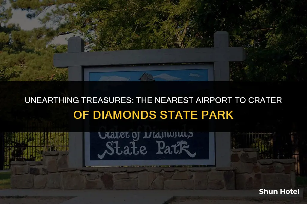 what airport is closest to crater of diamonds state park