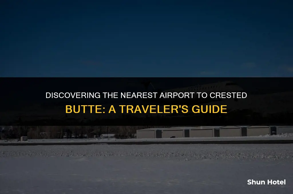 what airport is closest to crested butte