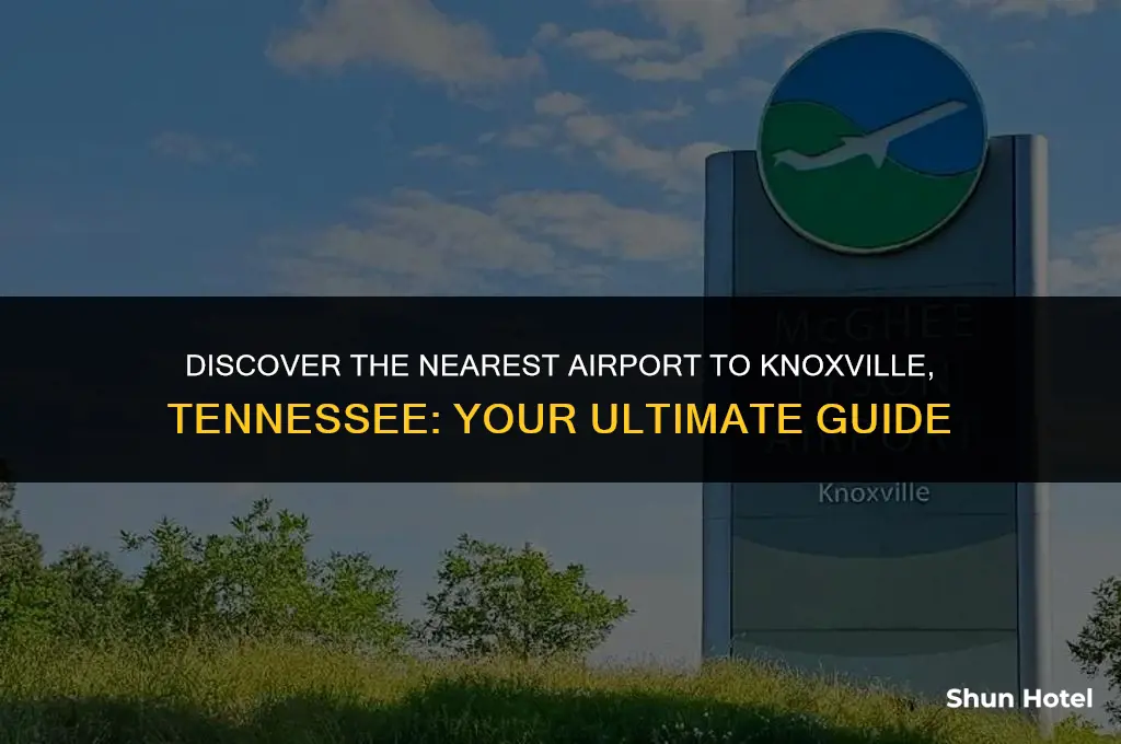 what airport is closest to knoxville tennessee