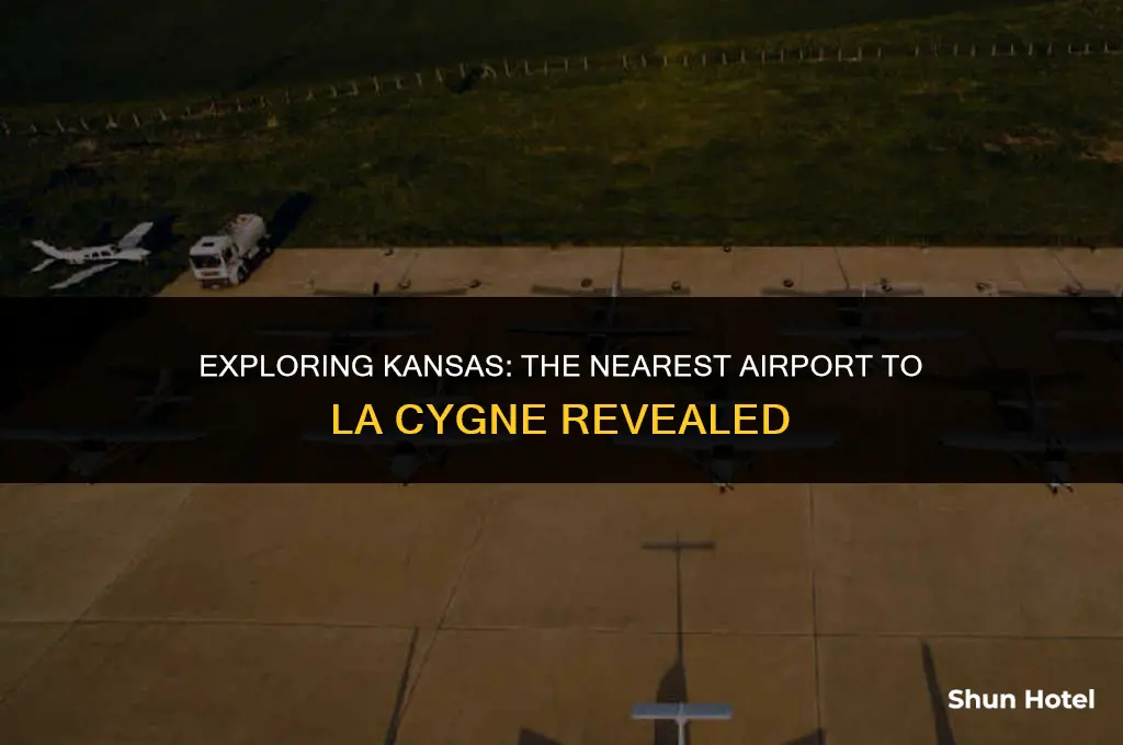 what airport is closest to la cygne ks