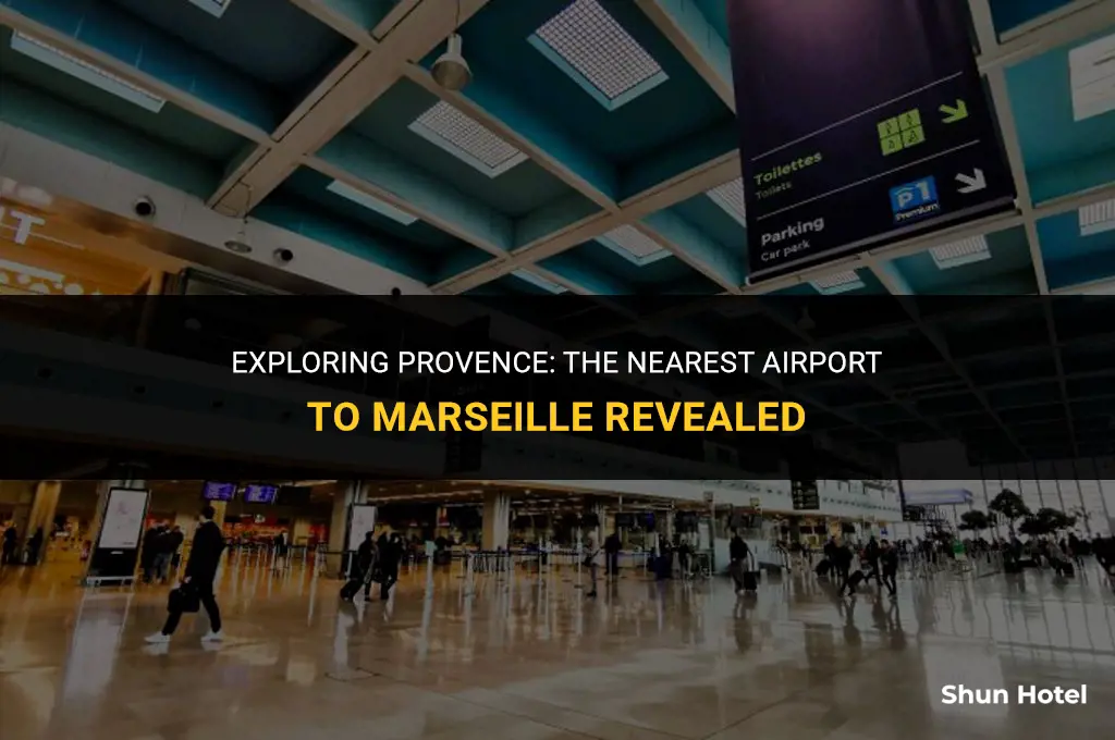 what airport is closest to marseille