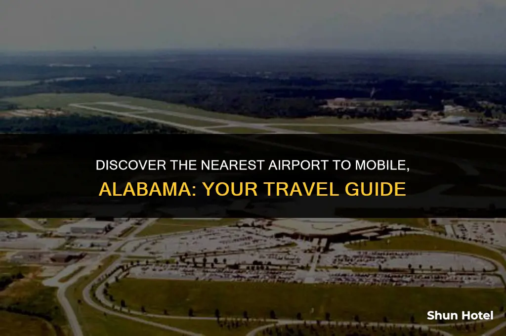 what airport is closest to mobile alabama