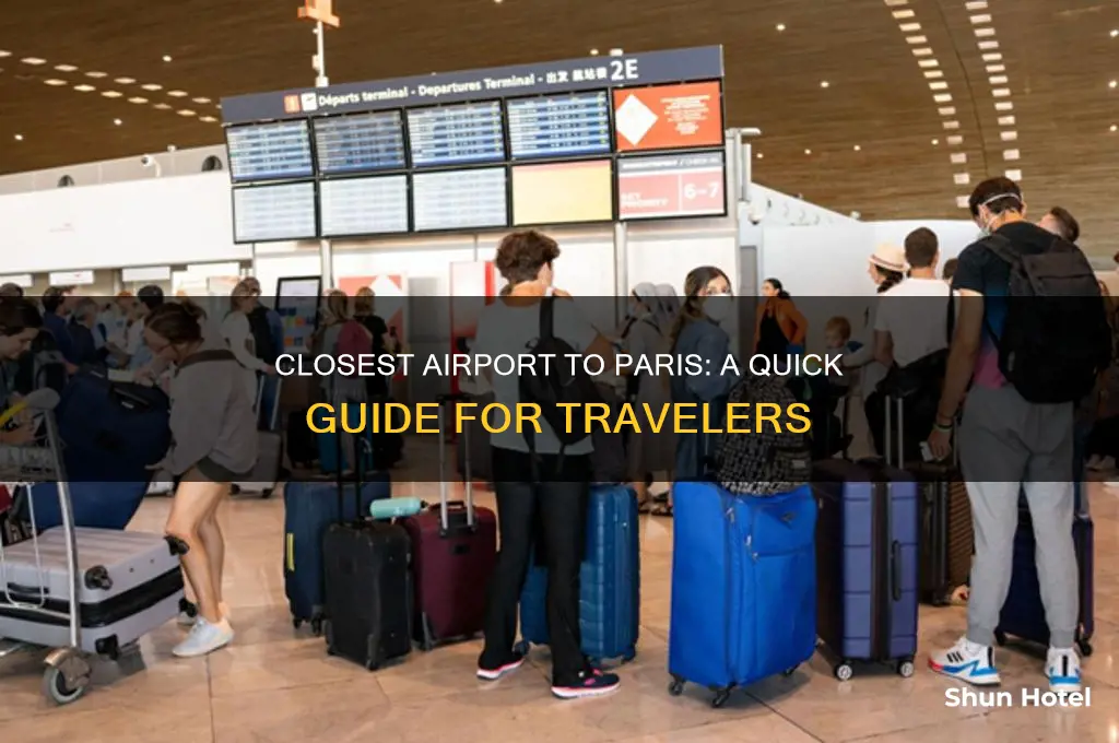 what airport is closest to paris