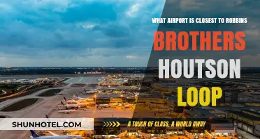Closest Airport to Robbins Brothers Houston Loop: A Quick Guide