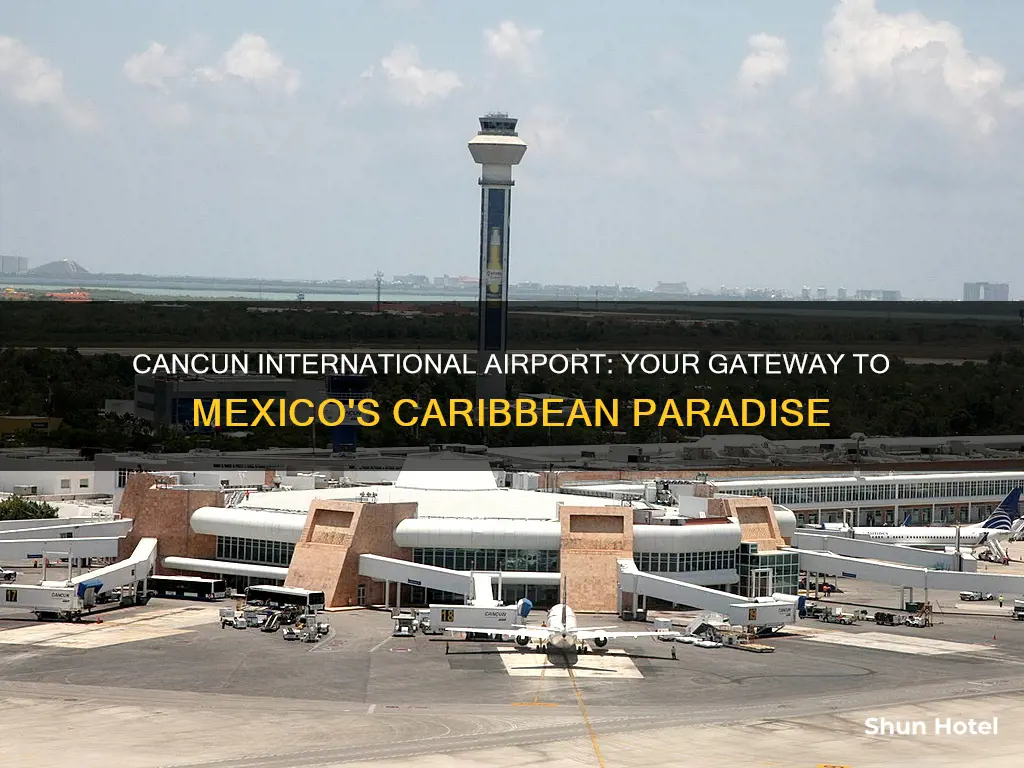 what airport is in cancun mexico