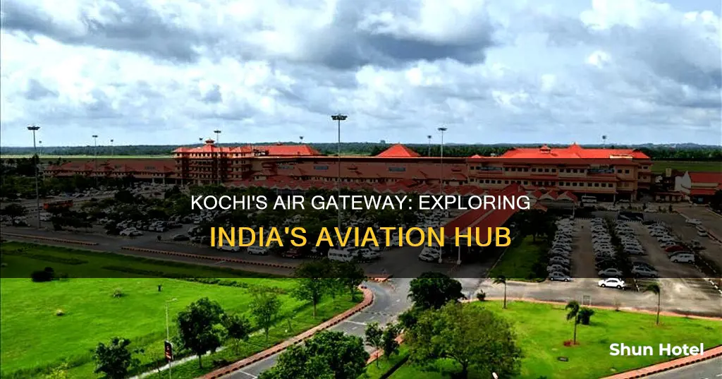 what airport is in kochi india
