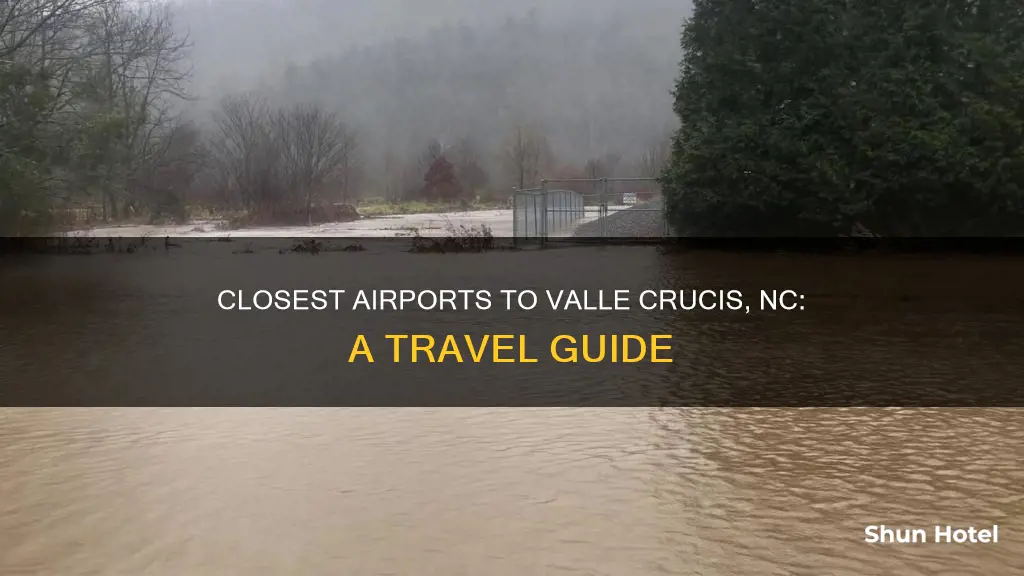 what airport serves valle crucis nc