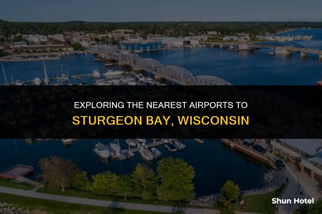 what airports are closest to sturgeon bay wisconsin