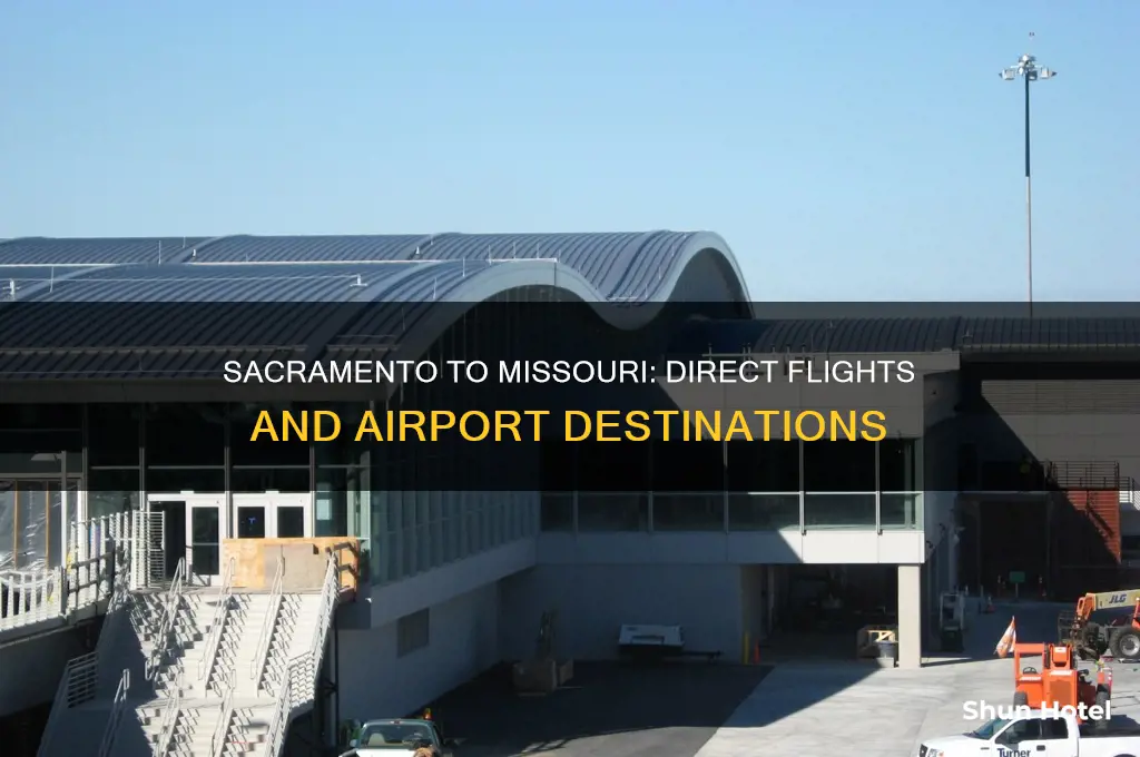what airports in mo does sacramento ca fly into