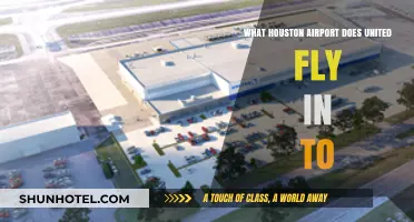 United Airlines' Houston Hub: Which Airport Does It Serve?