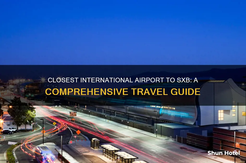 what is the closes international airport to sxb