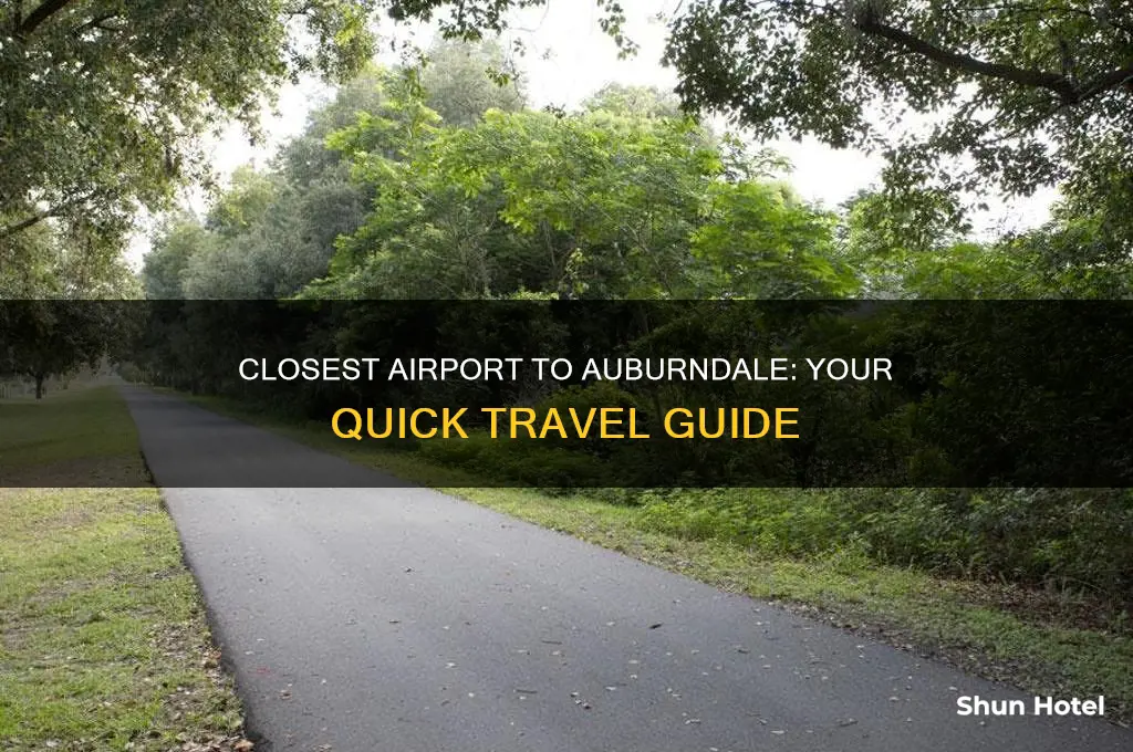 what is the closest airport to auburndale