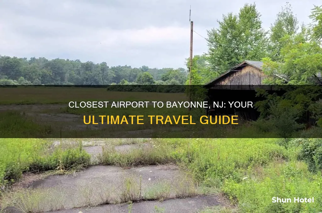 what is the closest airport to bayonne new jersey