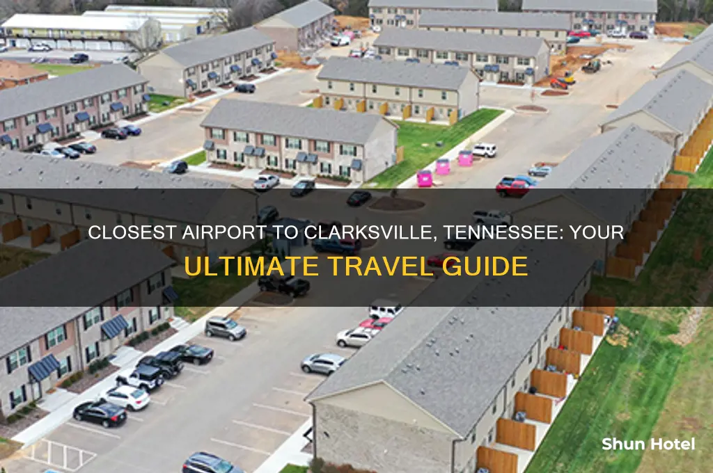 what is the closest airport to clarksville tennessee