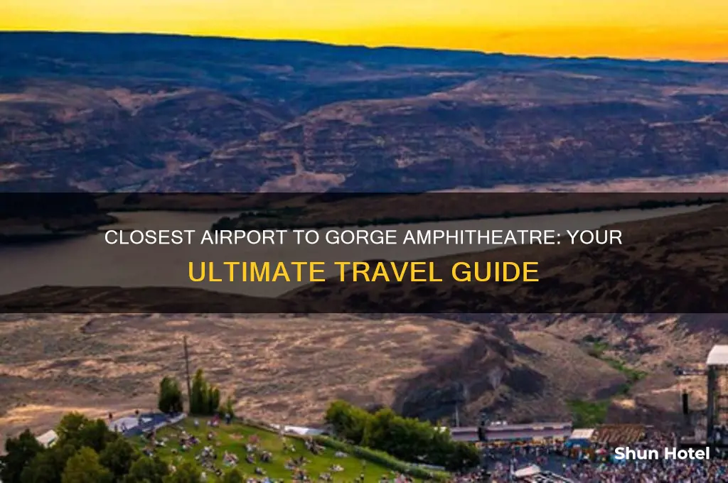 what is the closest airport to george amphitheater