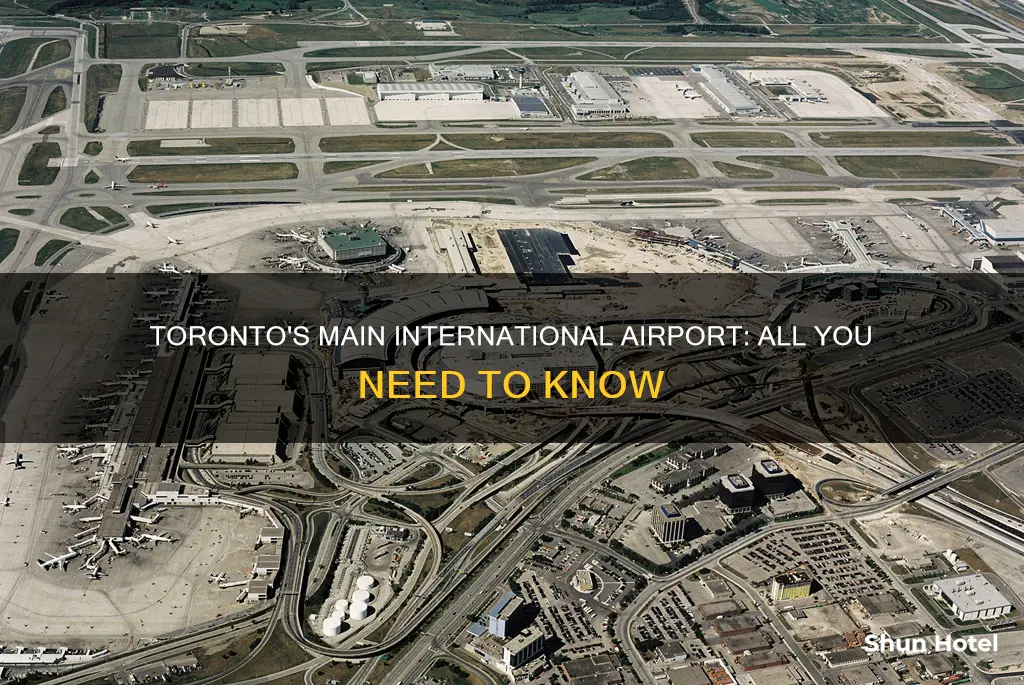 what is the main international airport in toronto canada