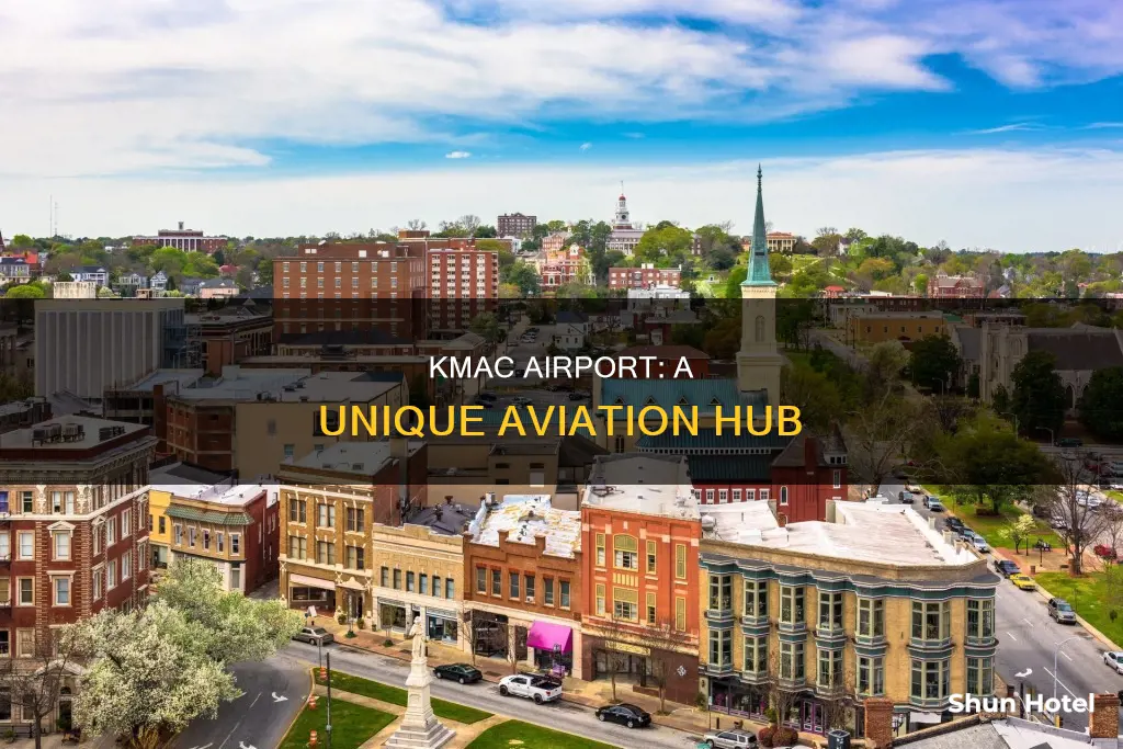 what kind of airport is kmac