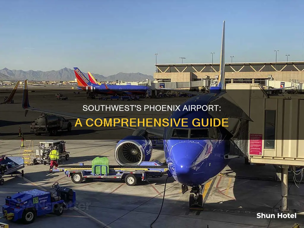 what phoenix airport does southwest foy