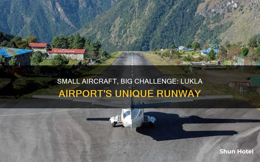 what planes can fly into lukla airport