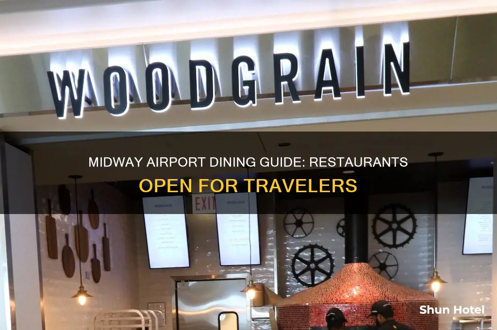 what restaurants are open at midway airport