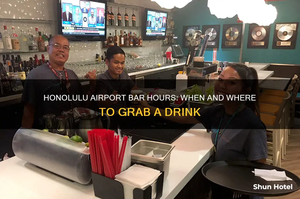 what time are bars open in honolulu airport