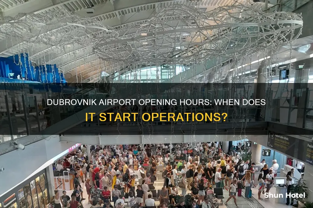 what time does dubrovnik airport open