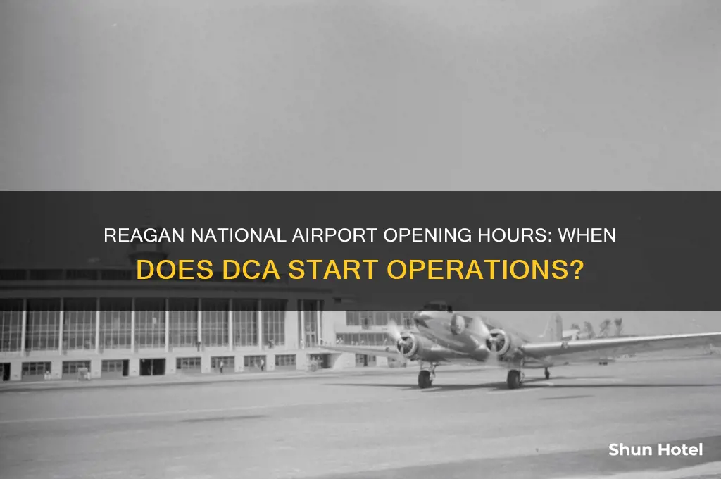 what time does reagan national airport open