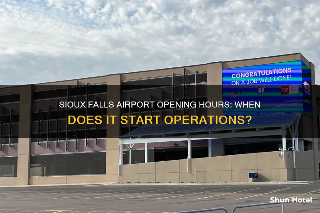what time does the sioux falls airport open