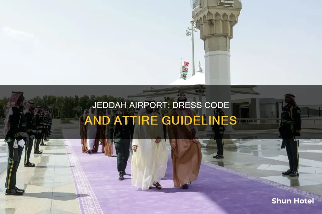 what to wear in jeddah airport