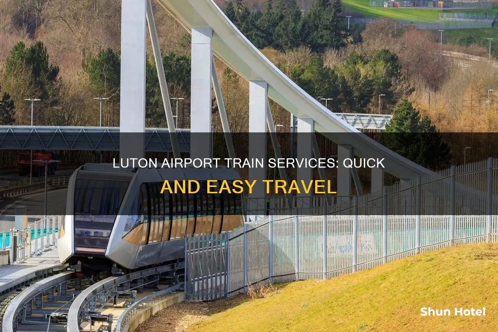 what train goes to luton airport
