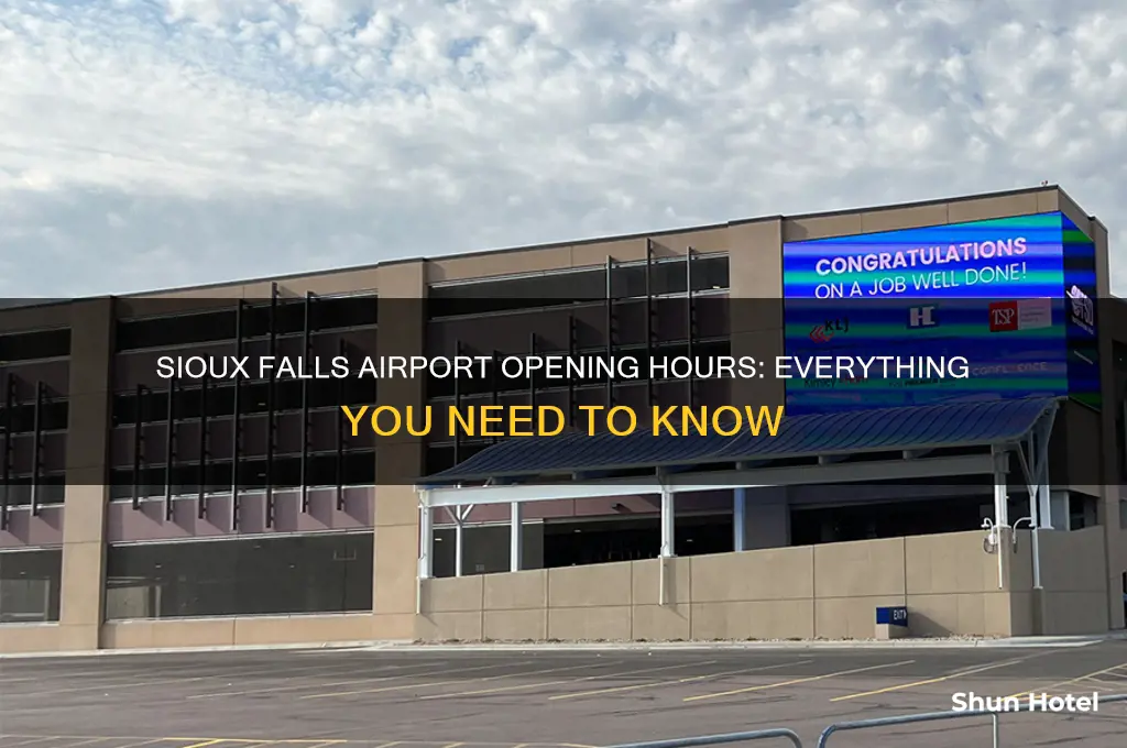 when does sioux falls airport open