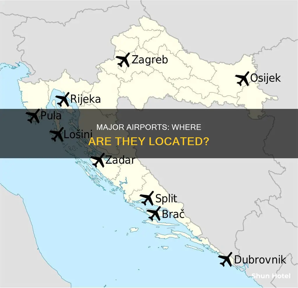 where is a major airport located