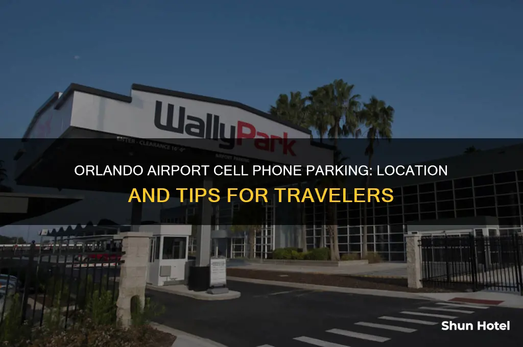 where is cell phone parki.comg at orlando international airport